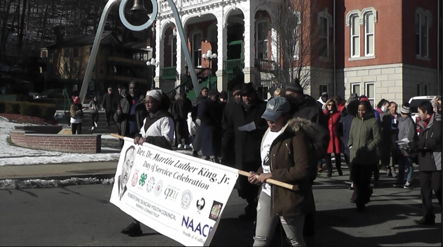 Members+of+the+Robertsine+Duncan+NAACP+Youth+Council%2C+Thsarny+Pierre+and+Teala+Avery%2C+lead+the+35th+Annual+Freedom+March.